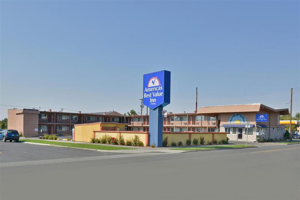 Americas Best Value Inn Hazlehurst Exterior photo